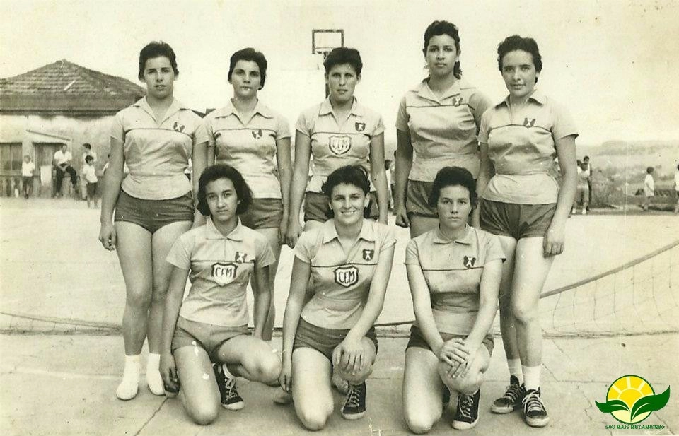 Belas garotas de Muzambinho na década de 1970. Foto: arquivo pessoal