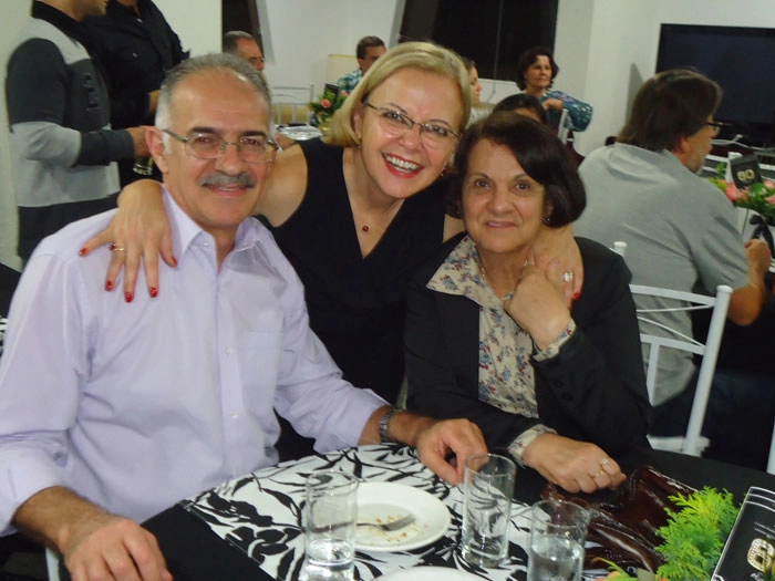 Da esquerda para a direita, Jorge, Francisca e Cacilda. Todos mineiros que venceram e se consagraram no estado de São Paulo. E uma curiosidade: Francisca e Cacilda são amigas de infância do jornalista Milton Neves. Foto: Arquivo pessoal Francisca