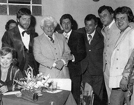 A foto é de 1983 quando o presidente do Automóvel Clube de Muzambinho (MG) reuniu os 