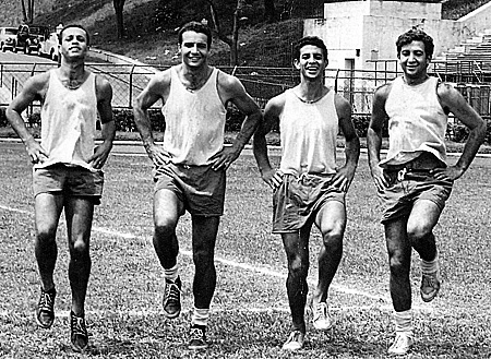 Da esquerda pra direita, em treino do Cruzeiro, no dia 6 de dezembro de 1966, no Pacaembu: Hilton Oliveira, Procópio, Piazza e Dalmar
