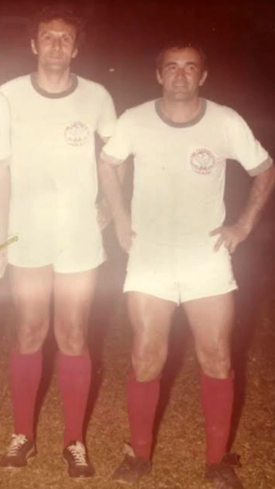 Na década de 1970, Pedro Rocha e Crisante na equipe máster do Taubaté. Foto: arquivo pessoal de Crisante