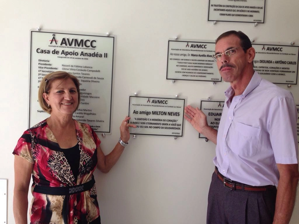 Silene Cerávolo Campedeli e Antonio Carlos Pestilli Fonseca na inauguração da nova casa de apoio ao Muzambinhense com Câncer de Jaú- SP, no dia 29 de outubro de 2016. Foto: Antonio Carlos Pestilli Fonseca