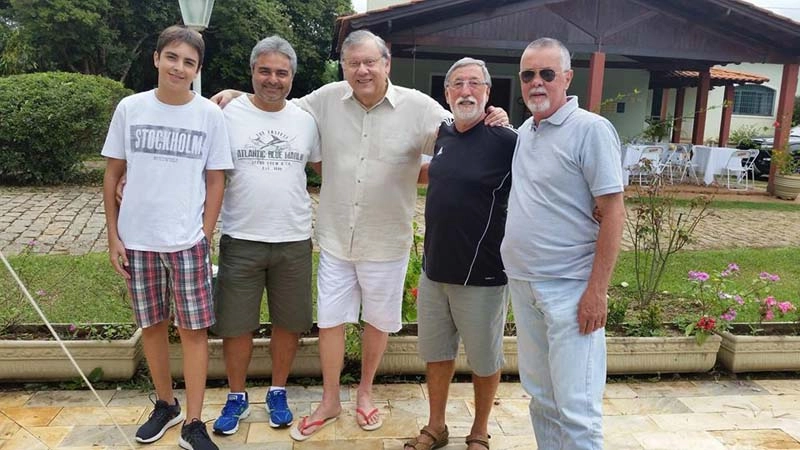 Vinicius Magnoni, Alexandre Magnoni, Milton Neves, Edson Dino e Almírio José Borelli, em 25 de fevereiro de 2017, na Fazenda Santo Antonio do Ipê, em Guaxupé-MG