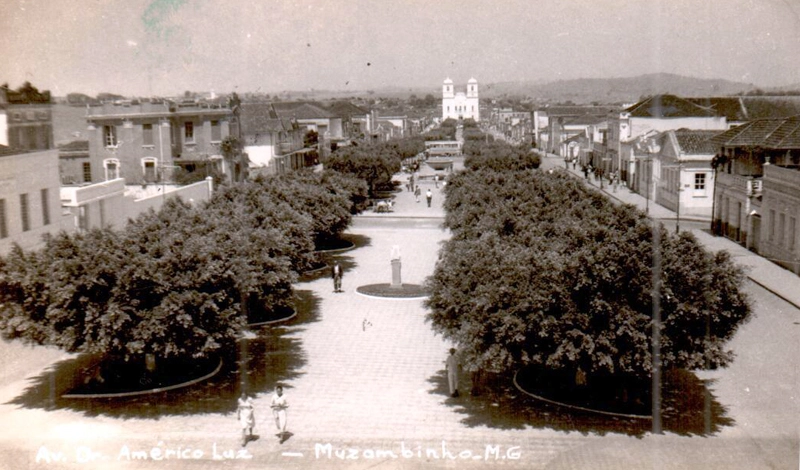 Avenida Doutor Américo Luz, em Muzambinho, nos anos 60